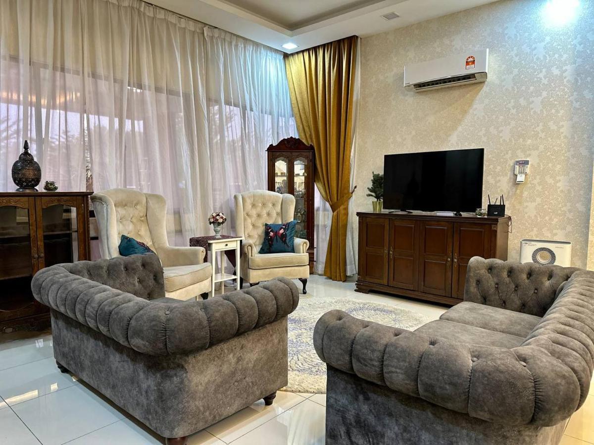 Retreat Saujana Holiday home